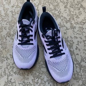 Brooks Running Shoes Women Size 9 Medium